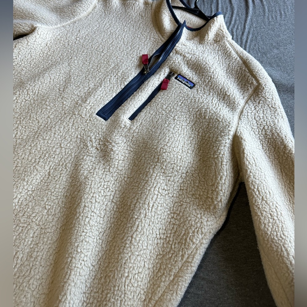 Mens Patagonia fleece jacket!